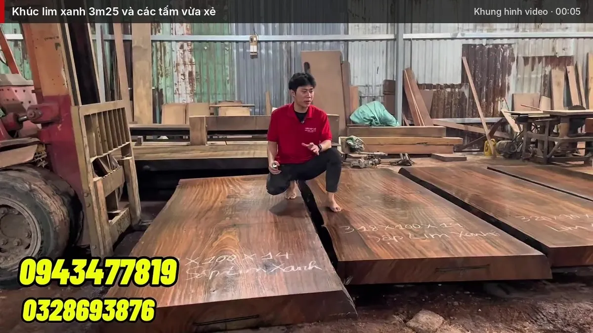 Khúc lim xanh 3m25 và các tấm vừa xẻ Khúc lim xanh 3m25 và các tấm vừa xẻ