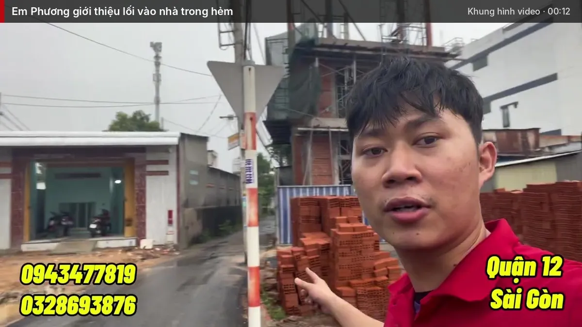 Em Phương giới thiệu lối vào nhà trong hẻm